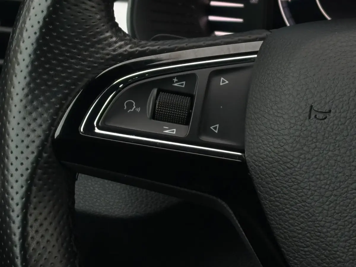 1.5 TSI 150 pk ACT Sport Business 7-DSG | Apple Carplay | Parkeersensoren | Cruise control |