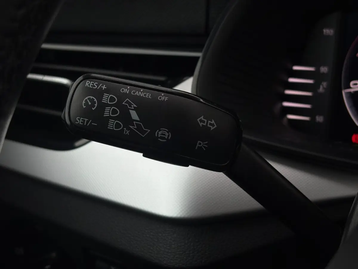 1.5 TSI 150 pk ACT Sport Business 7-DSG | Apple Carplay | Parkeersensoren | Cruise control |
