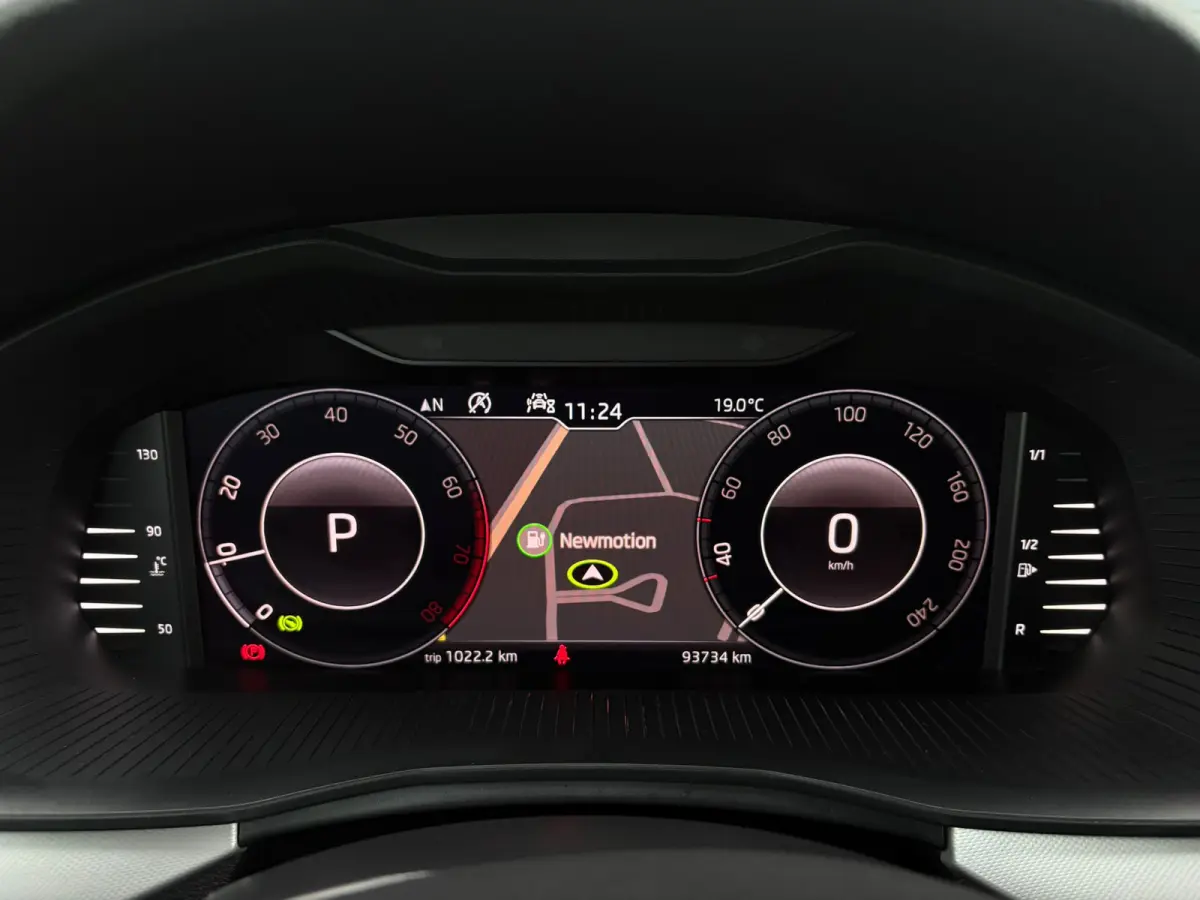 1.5 TSI 150 pk ACT Sport Business 7-DSG | Apple Carplay | Parkeersensoren | Cruise control |