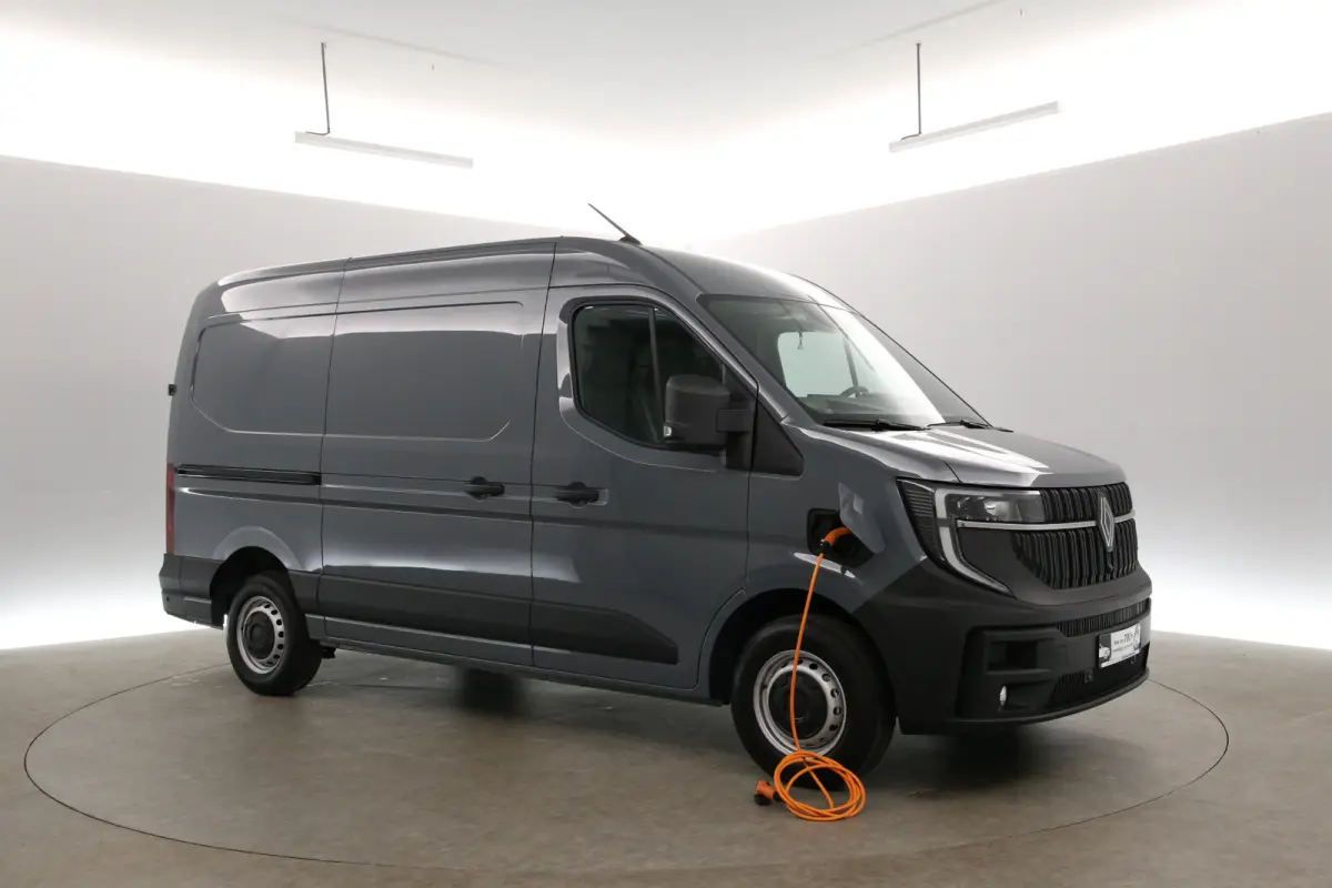 87 kWh Long Range L2H2 | NIEUW | Clima | Carplay | 2500kg Trekgew. | Camera | 3 Zits | LED | Parkeersens.