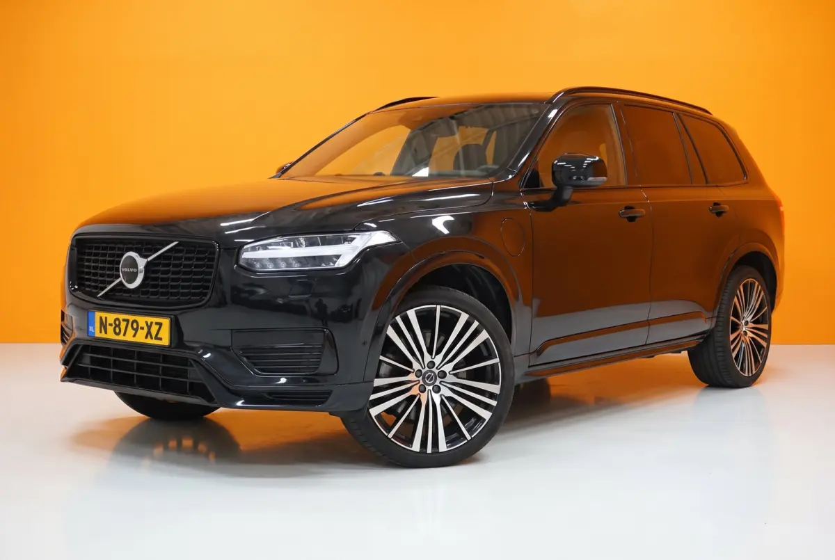 2.0 T8 Recharge AWD R-Design | VolvoSelekt | Bowers&Wilkins | Luchtvering | 22'' | Black