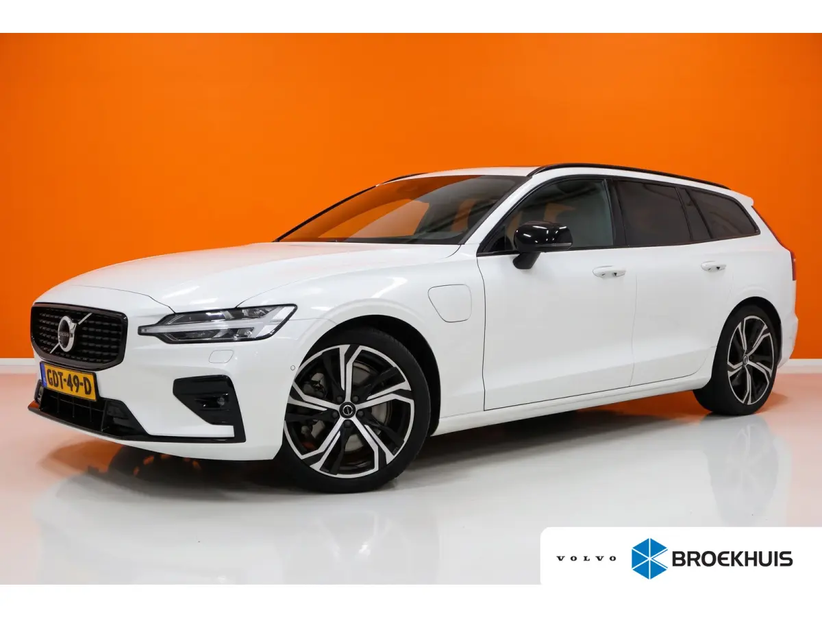 2.0 T6 Plug-in hybrid AWD Ultra Dark | Trekhaak | Harman Kardon | Pano |