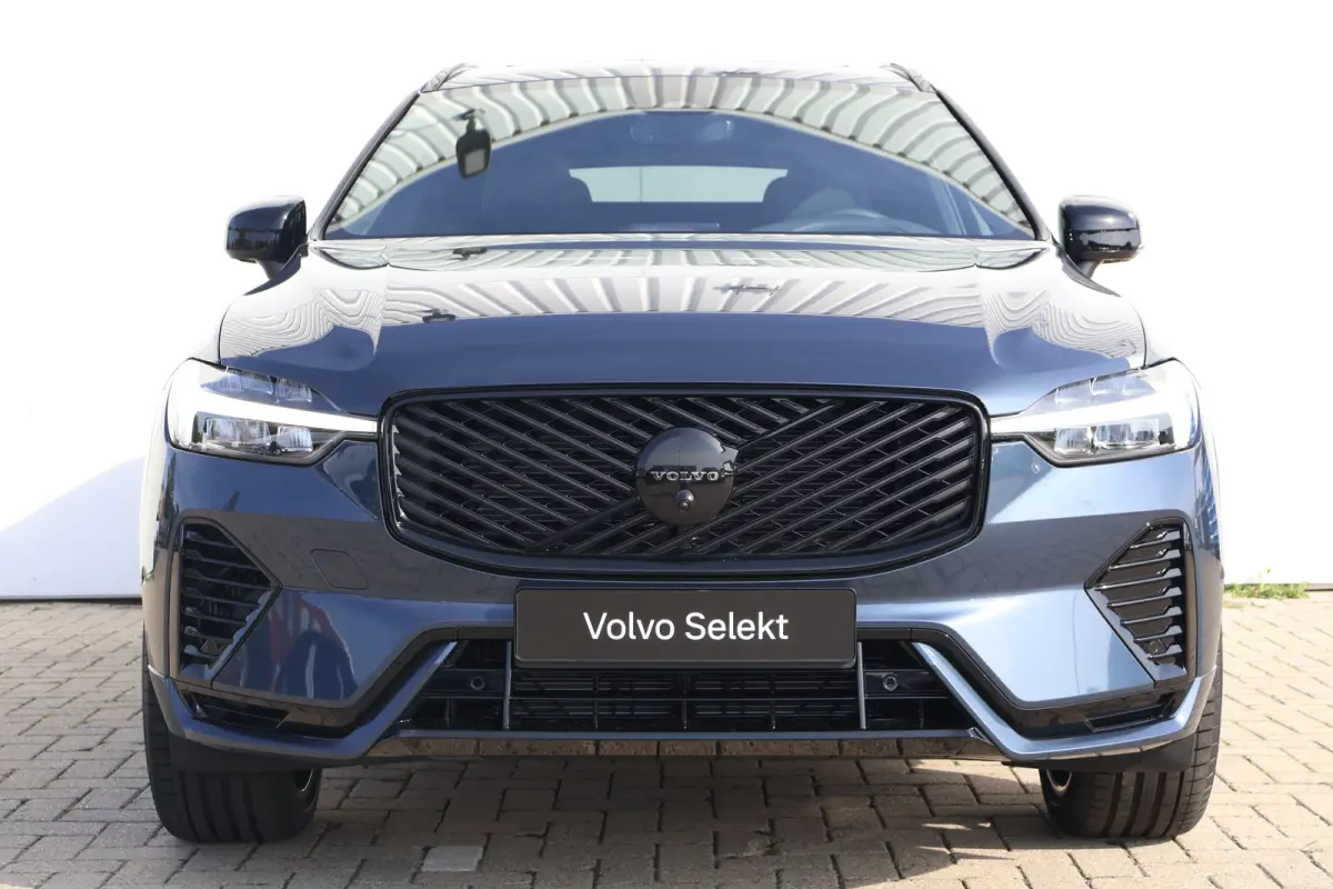Plus Black Edition Recharge Plug-In Hybrid AWD | Luchtvering | 360 | HUD | H&K | Panodak |