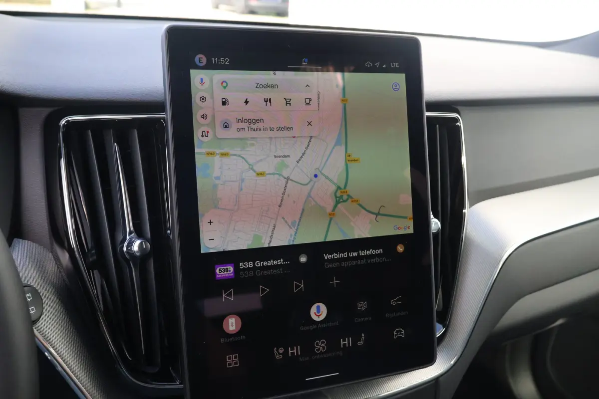 Plus Black Edition Recharge Plug-In Hybrid AWD | Luchtvering | 360 | HUD | H&K | Panodak |