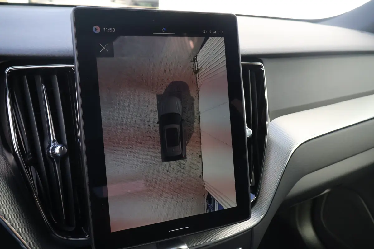 Plus Black Edition Recharge Plug-In Hybrid AWD | Luchtvering | 360 | HUD | H&K | Panodak |