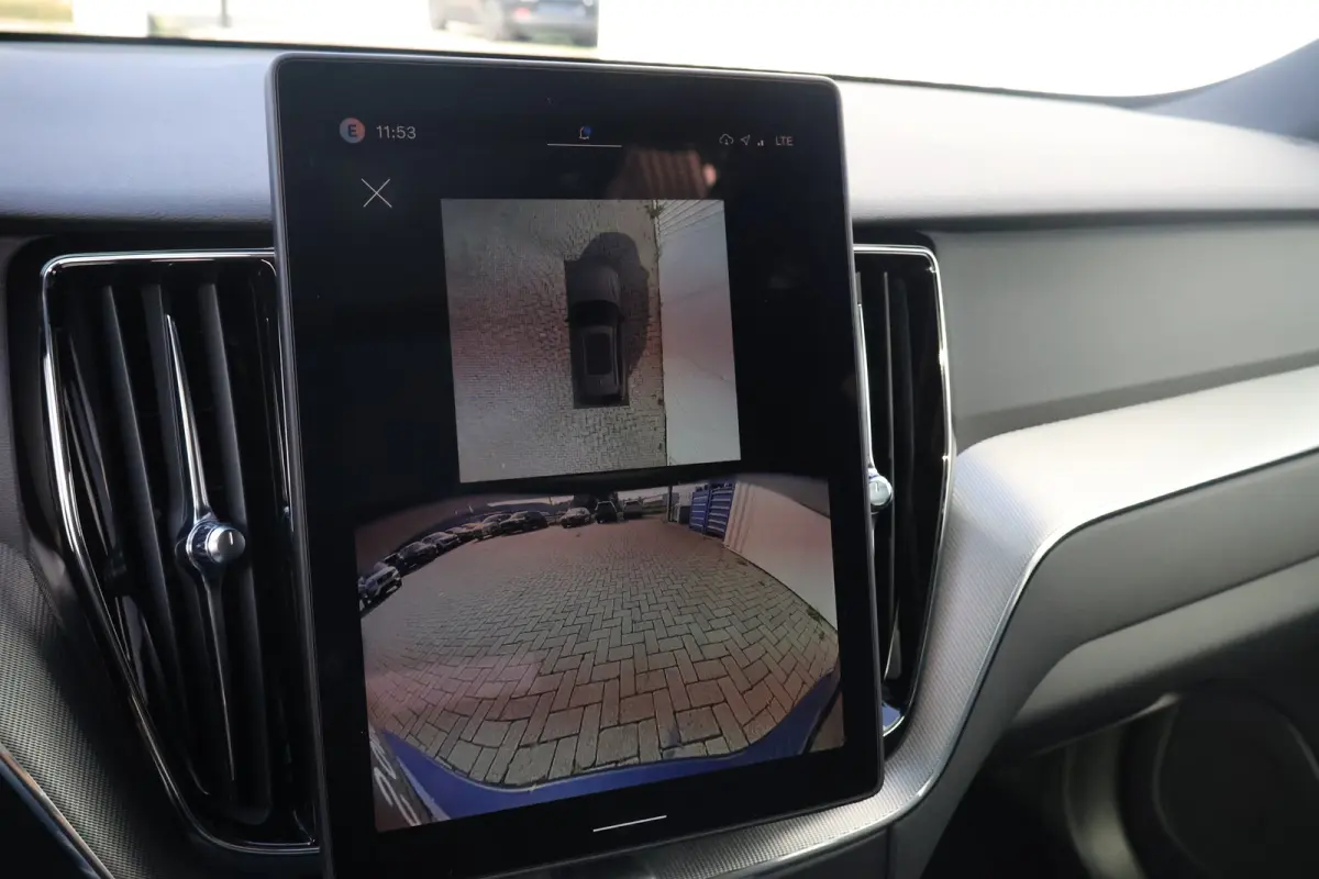 Plus Black Edition Recharge Plug-In Hybrid AWD | Luchtvering | 360 | HUD | H&K | Panodak |