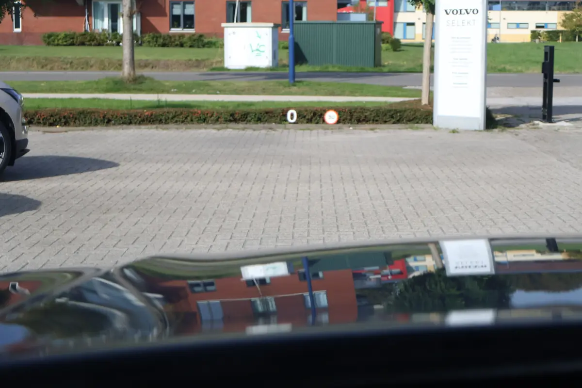 Plus Black Edition Recharge Plug-In Hybrid AWD | Luchtvering | 360 | HUD | H&K | Panodak |