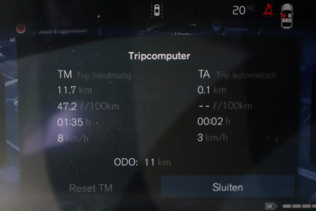 Plus Black Edition Recharge Plug-In Hybrid AWD | Luchtvering | 360 | HUD | H&K | Panodak |