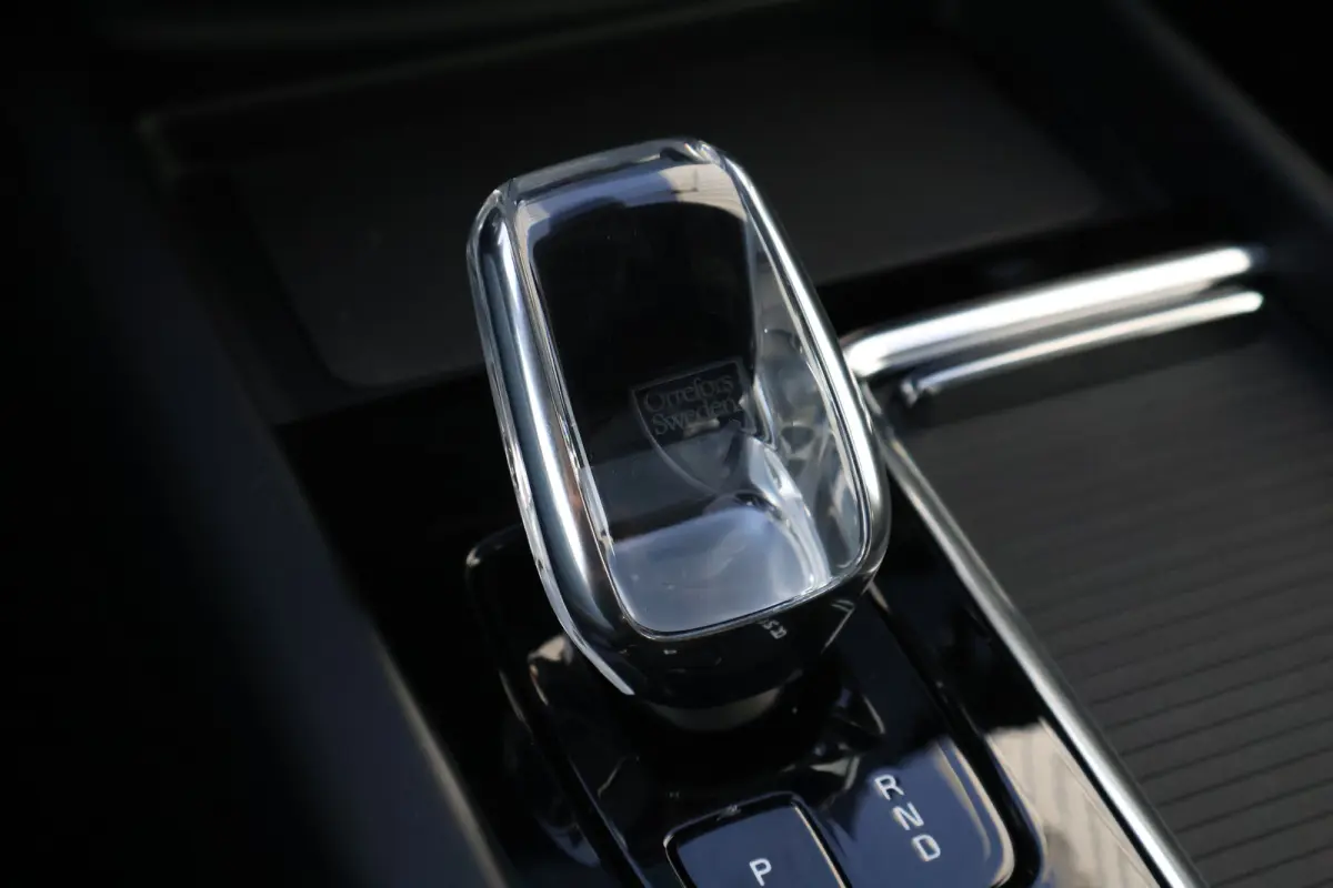 Plus Black Edition Recharge Plug-In Hybrid AWD | Luchtvering | 360 | HUD | H&K | Panodak |
