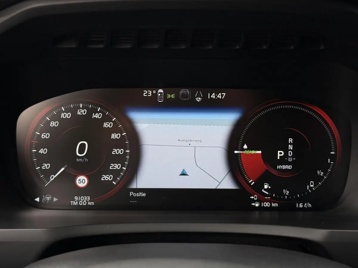2.0 T8 Recharge AWD Inscription Expression 19"/Leder/Trekhaak/Standkachel/Harman Kardon/Camera/Full LED/Apple Carplay & Android Auto/Keyless/Adaptieve cruise