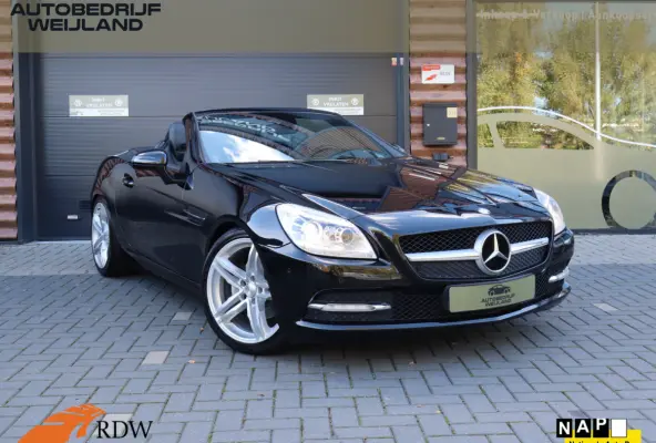 200 K. AMG-line 184PK NIEUWSTAAT I 2ste eig. I AMG-line I Navi I Leer I Nekverwarming I Winterpakket I 18" I