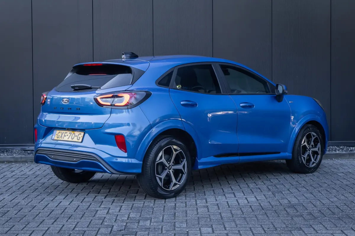 1.0 EcoBoost ST-Line | Automaat | Full LED | Winter-pack | Privacy-glass | Parkeercamera | Apple carplay / andriod auto