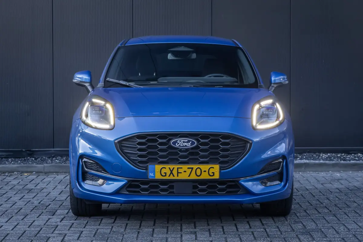 1.0 EcoBoost ST-Line | Automaat | Full LED | Winter-pack | Privacy-glass | Parkeercamera | Apple carplay / andriod auto