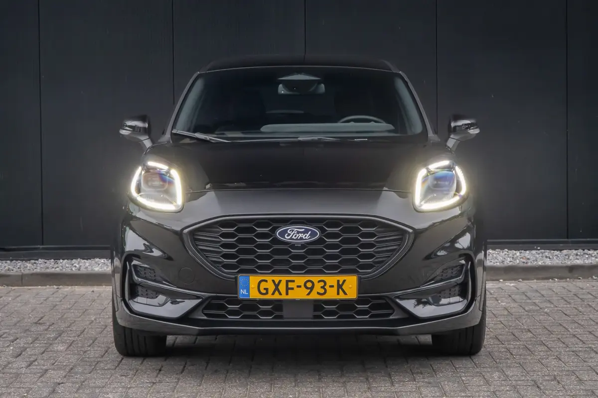 1.0 EcoBoost ST-Line | Automaat | Full LED | Winter-pack | Privacy-glass | Parkeercamera | Apple carplay / andriod auto