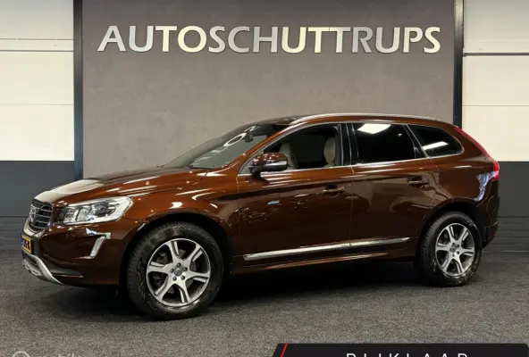 2.0 T5 FWD Momentum LEDER / AUTOMAAT / TR.HAAK / SUPER ONDERHOUDEN! /