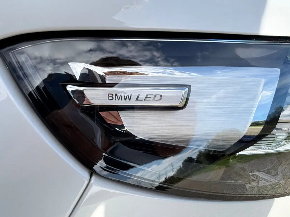XDrive30 M Sport - Mineralweiss - Leder/Trekhaak - Nwstaat