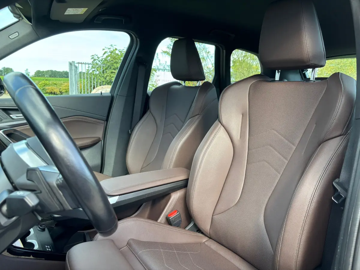 XDrive30 M Sport - Mineralweiss - Leder/Trekhaak - Nwstaat