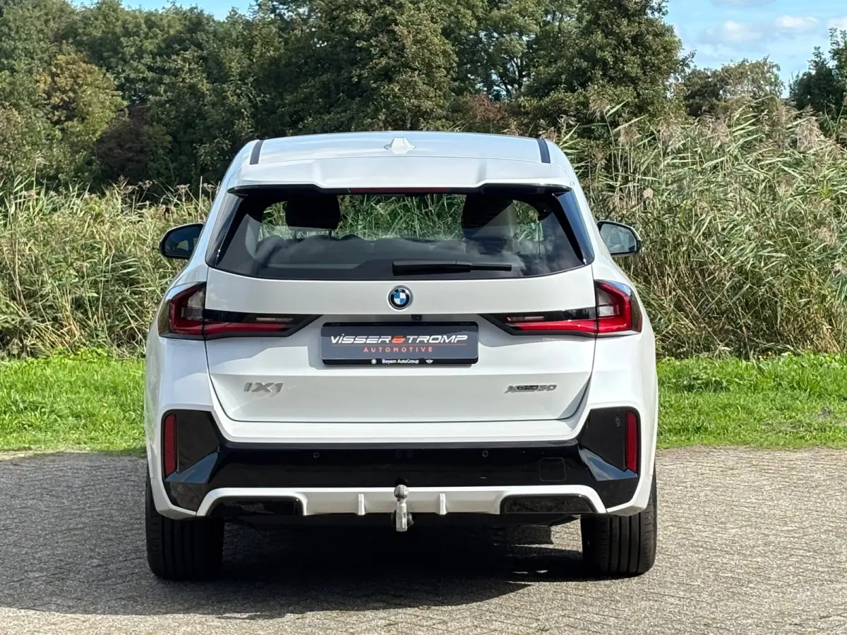 XDrive30 M Sport - Mineralweiss - Leder/Trekhaak - Nwstaat