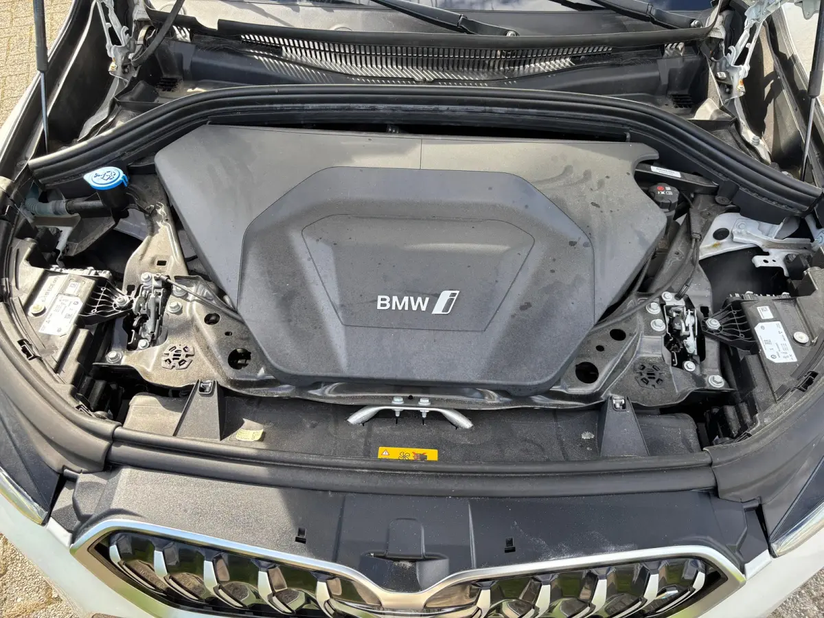 XDrive30 M Sport - Mineralweiss - Leder/Trekhaak - Nwstaat