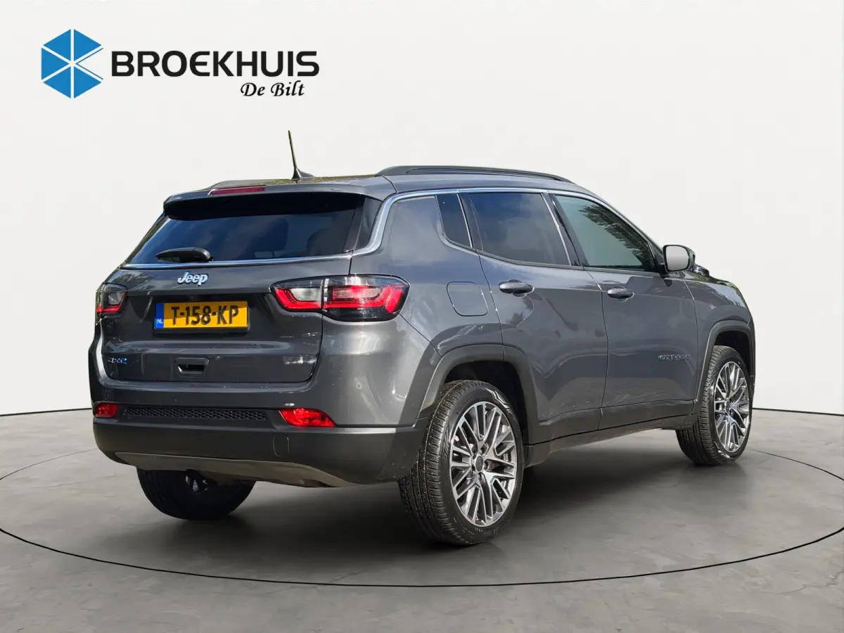 4xe 240 Plug-in Hybrid Limited | NL-AUTO! | ADAPTIVE CRUISE | STOELVERWARMING | LANE ASSIST | CAMERA | ALL SEASON | LED | PARK SENS V+A | HALF LEDER