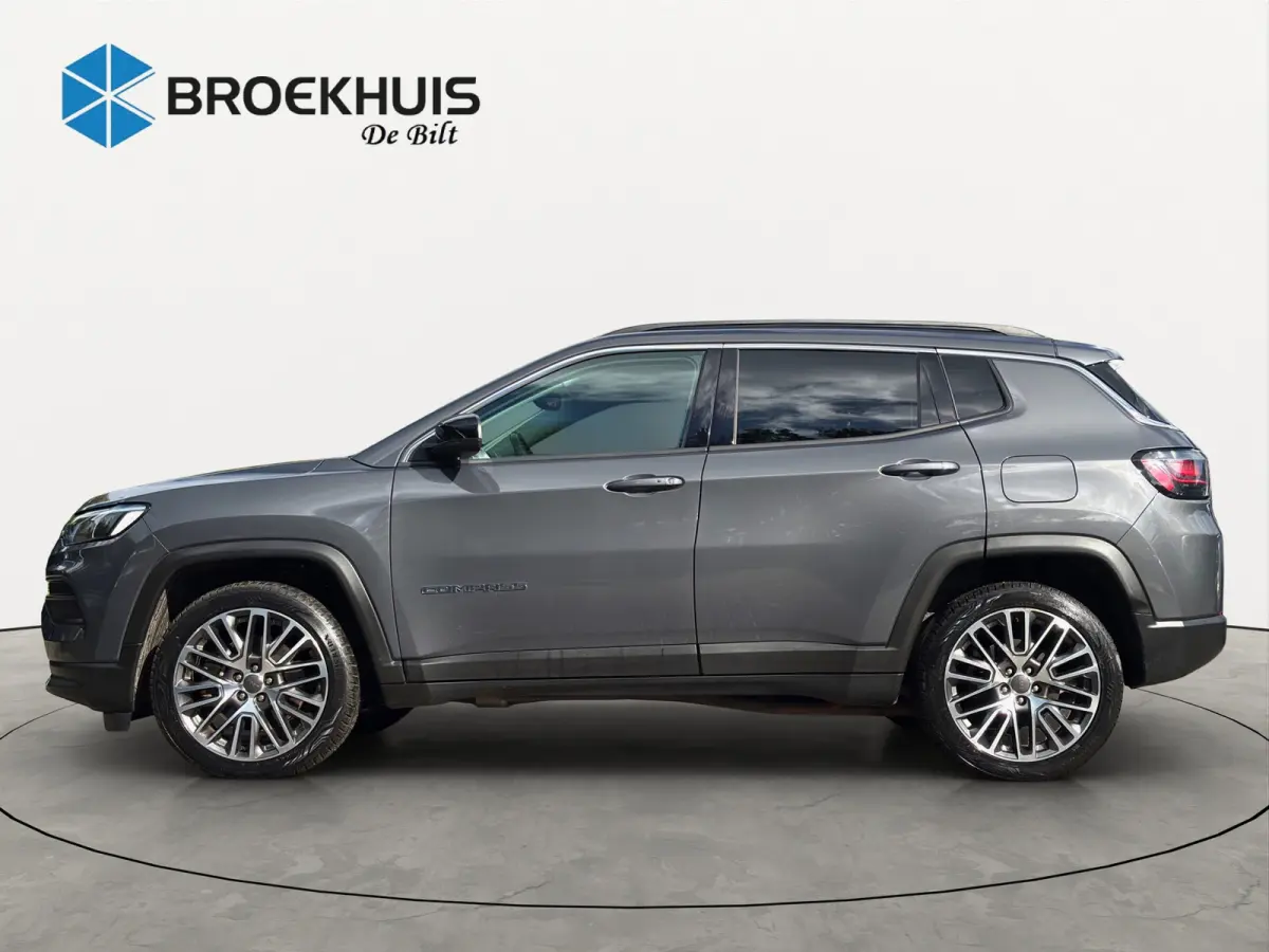 4xe 240 Plug-in Hybrid Limited | NL-AUTO! | ADAPTIVE CRUISE | STOELVERWARMING | LANE ASSIST | CAMERA | ALL SEASON | LED | PARK SENS V+A | HALF LEDER
