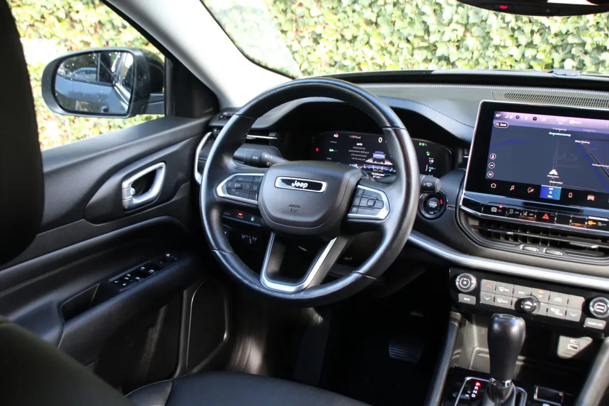 4xe 240 Plug-in Hybrid Limited | NL-AUTO! | ADAPTIVE CRUISE | STOELVERWARMING | LANE ASSIST | CAMERA | ALL SEASON | LED | PARK SENS V+A | HALF LEDER