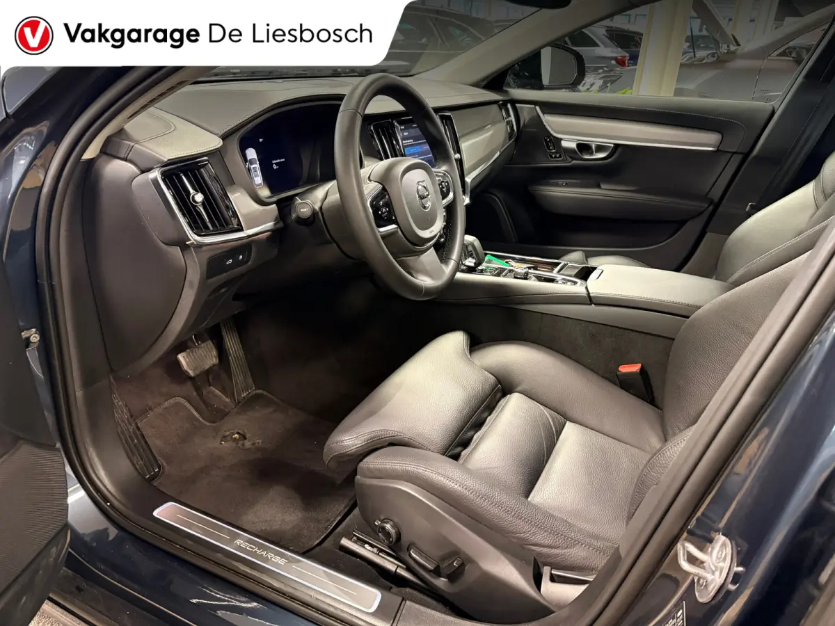 2.0 T8 Plug-in hybrid AWD Ultimate Dark / Panoramadak / leder / trekhaak / camera / Harman Kardon audio