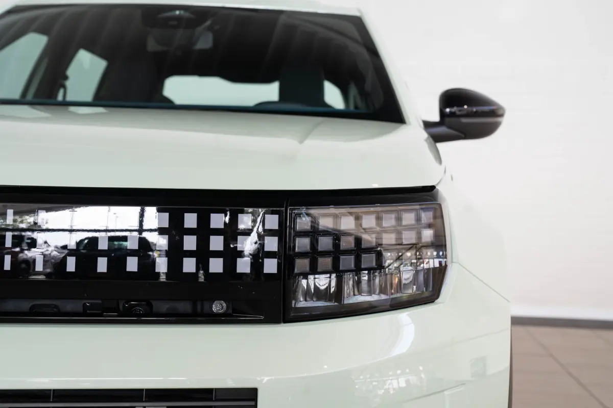 1.2 Hybrid ICON | Tot 8 Jaar Garantie | Apple Carplay & Android Auto | Parkeersensoren | Cruise Controle | Bluetooth |