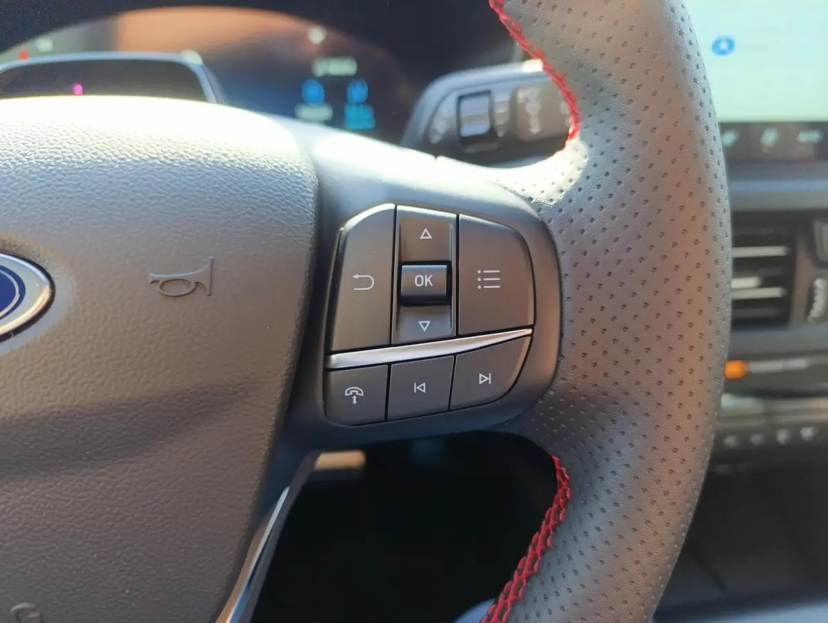 2.5 PHEV ST-Line X | Elek. trekhaak | Adaptieve Cruise | Stoel/stuur vooruitverwarming | AGR Stoelen met geheugen | Dodehoekdetectie | B&O Audio