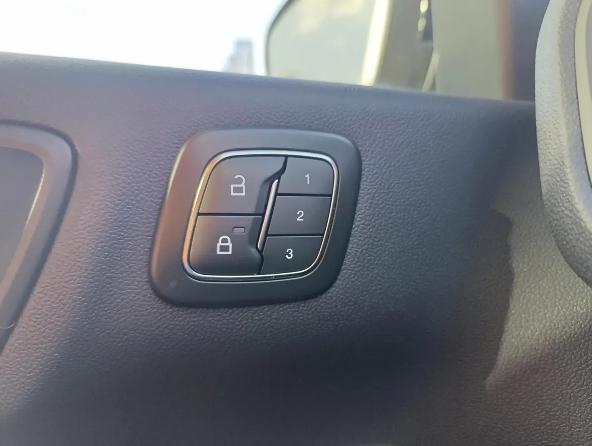 2.5 PHEV ST-Line X | Elek. trekhaak | Adaptieve Cruise | Stoel/stuur vooruitverwarming | AGR Stoelen met geheugen | Dodehoekdetectie | B&O Audio