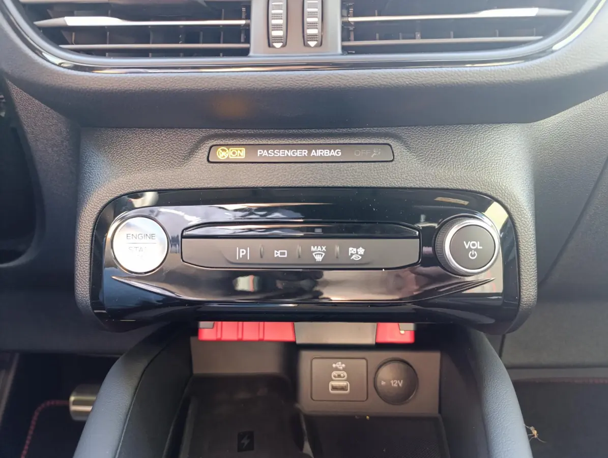 2.5 PHEV ST-Line X | Elek. trekhaak | Adaptieve Cruise | Stoel/stuur vooruitverwarming | AGR Stoelen met geheugen | Dodehoekdetectie | B&O Audio