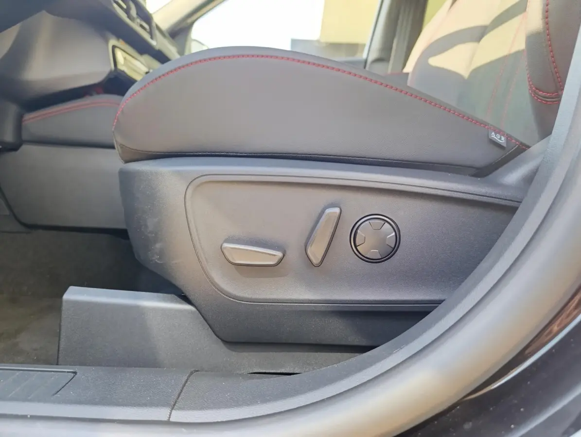 2.5 PHEV ST-Line X | Elek. trekhaak | Adaptieve Cruise | Stoel/stuur vooruitverwarming | AGR Stoelen met geheugen | Dodehoekdetectie | B&O Audio