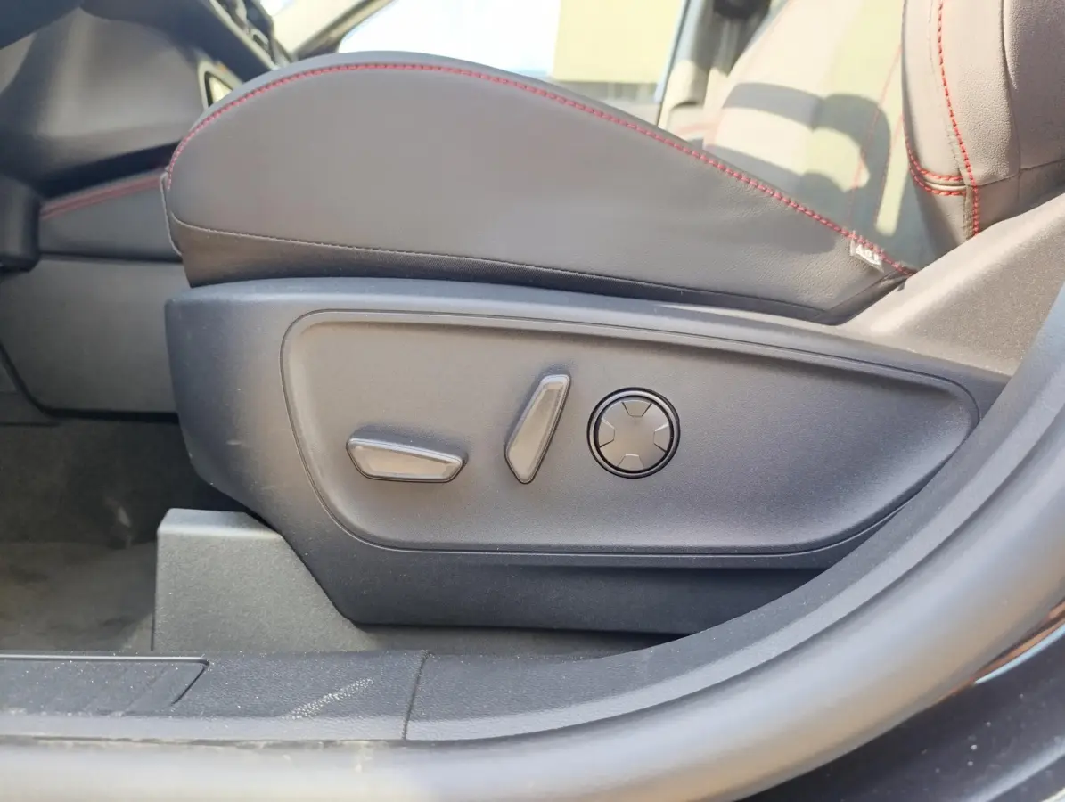 2.5 PHEV ST-Line X | Elek. trekhaak | Adaptieve Cruise | Stoel/stuur vooruitverwarming | AGR Stoelen met geheugen | Dodehoekdetectie | B&O Audio