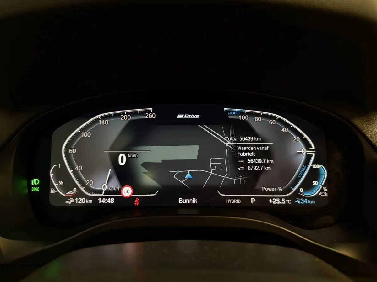 xDrive30e 18"/SOH 95%/Leder/Dodehoek/Camera/Keyless/LED/Navigatie