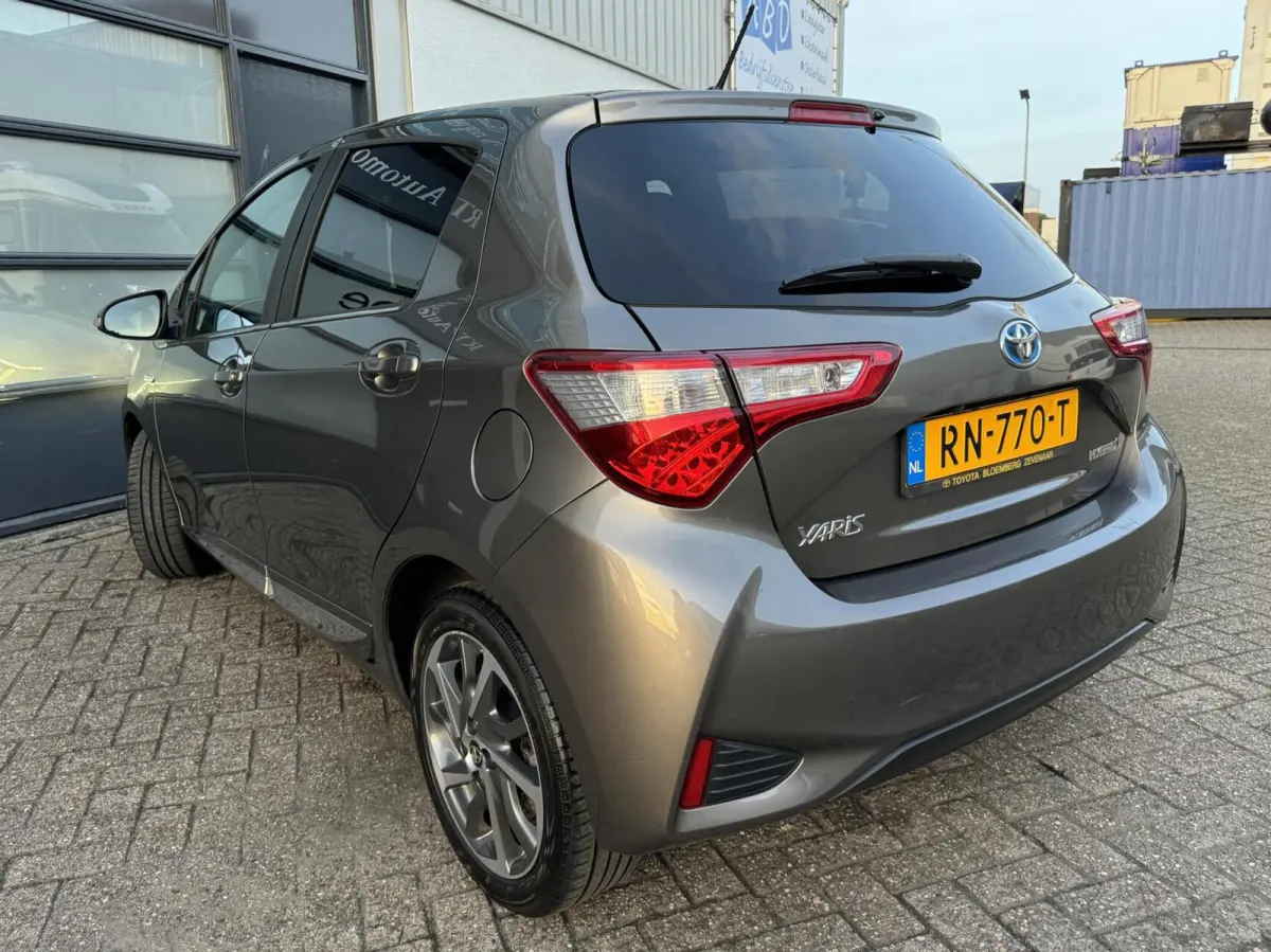 1.5 Hybrid Executive Panorama / Camera