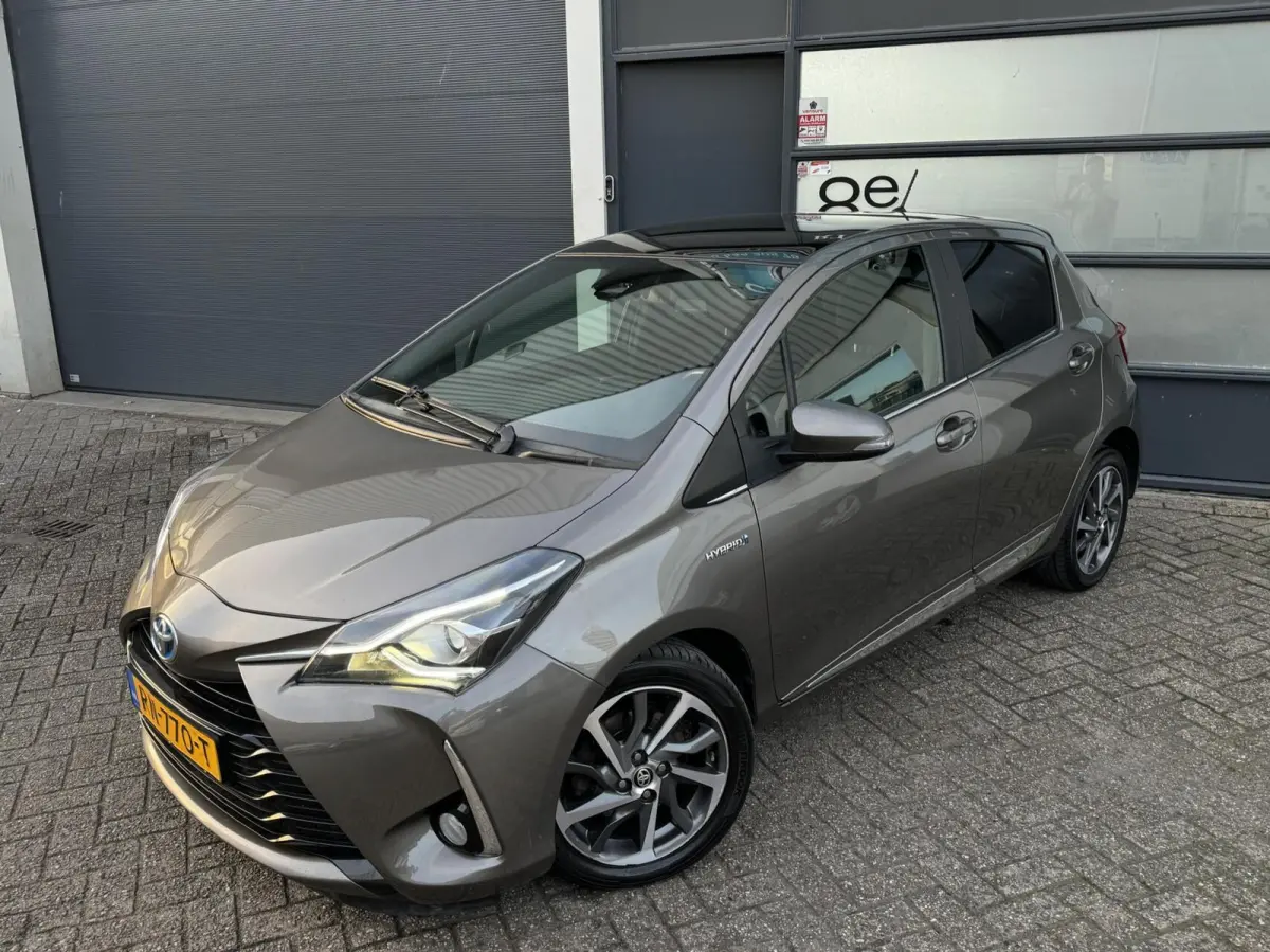 1.5 Hybrid Executive Panorama / Camera