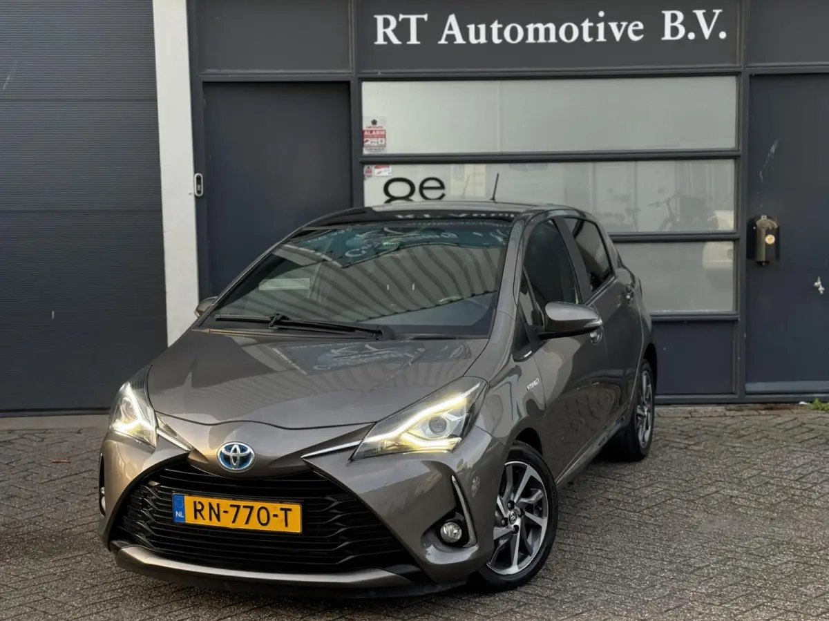 1.5 Hybrid Executive Panorama / Camera