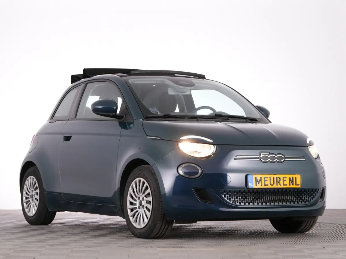 24kWh | NAVI | CARPLAY | CABRIOLET | 100% SOH! !