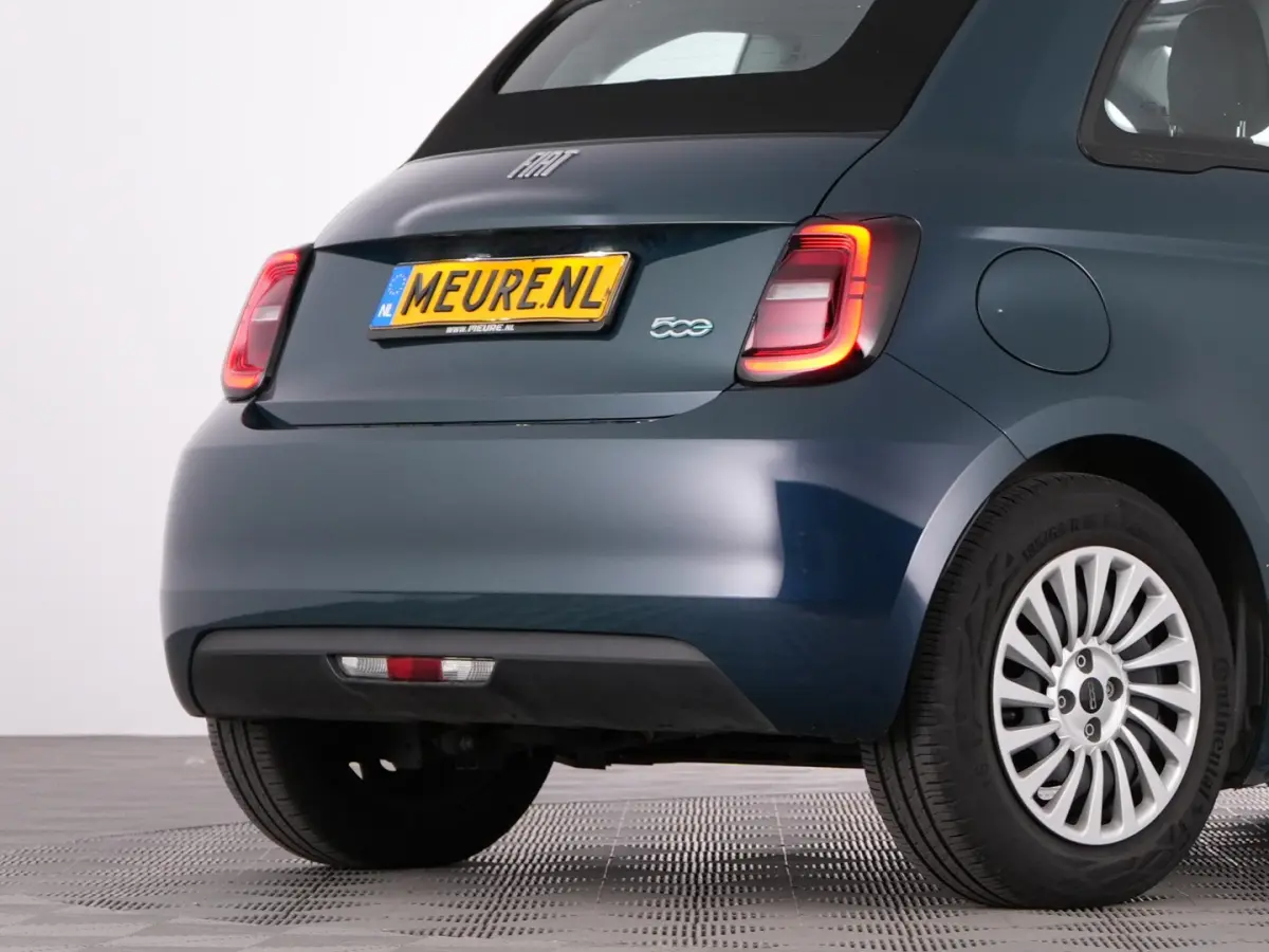 24kWh | NAVI | CARPLAY | CABRIOLET | 100% SOH! !