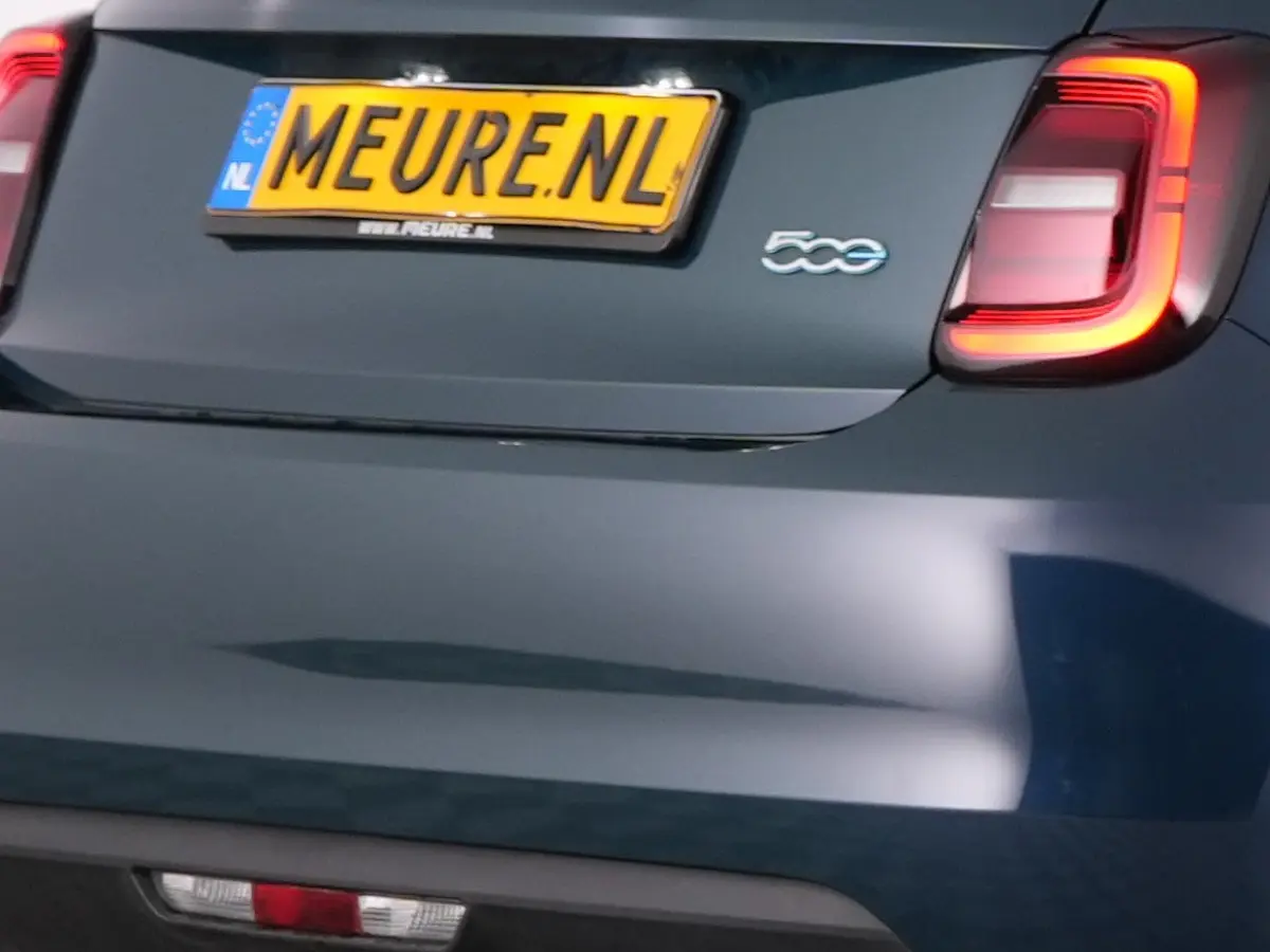 24kWh | NAVI | CARPLAY | CABRIOLET | 100% SOH! !
