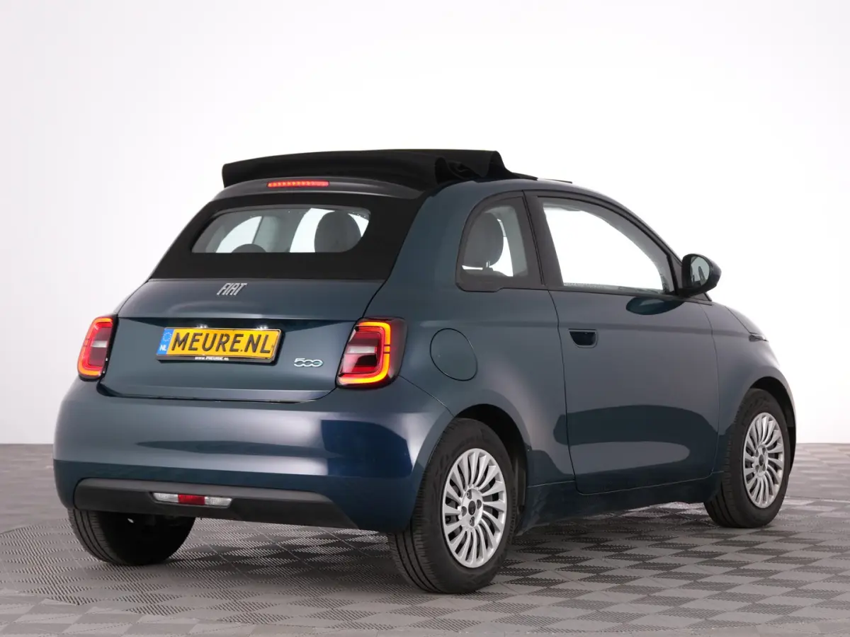 24kWh | NAVI | CARPLAY | CABRIOLET | 100% SOH! !