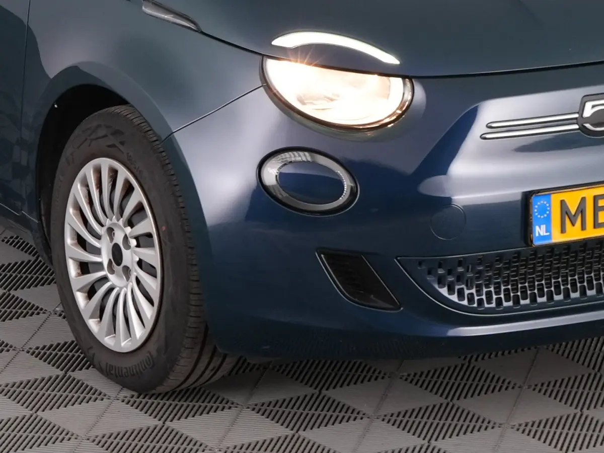24kWh | NAVI | CARPLAY | CABRIOLET | 100% SOH! !