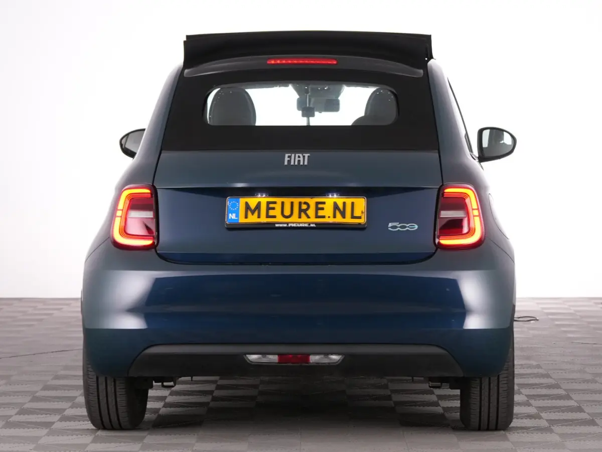 24kWh | NAVI | CARPLAY | CABRIOLET | 100% SOH! !