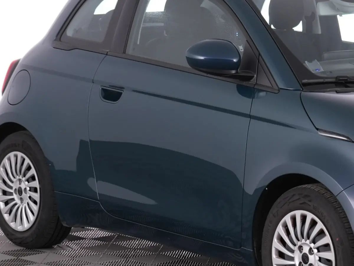 24kWh | NAVI | CARPLAY | CABRIOLET | 100% SOH! !