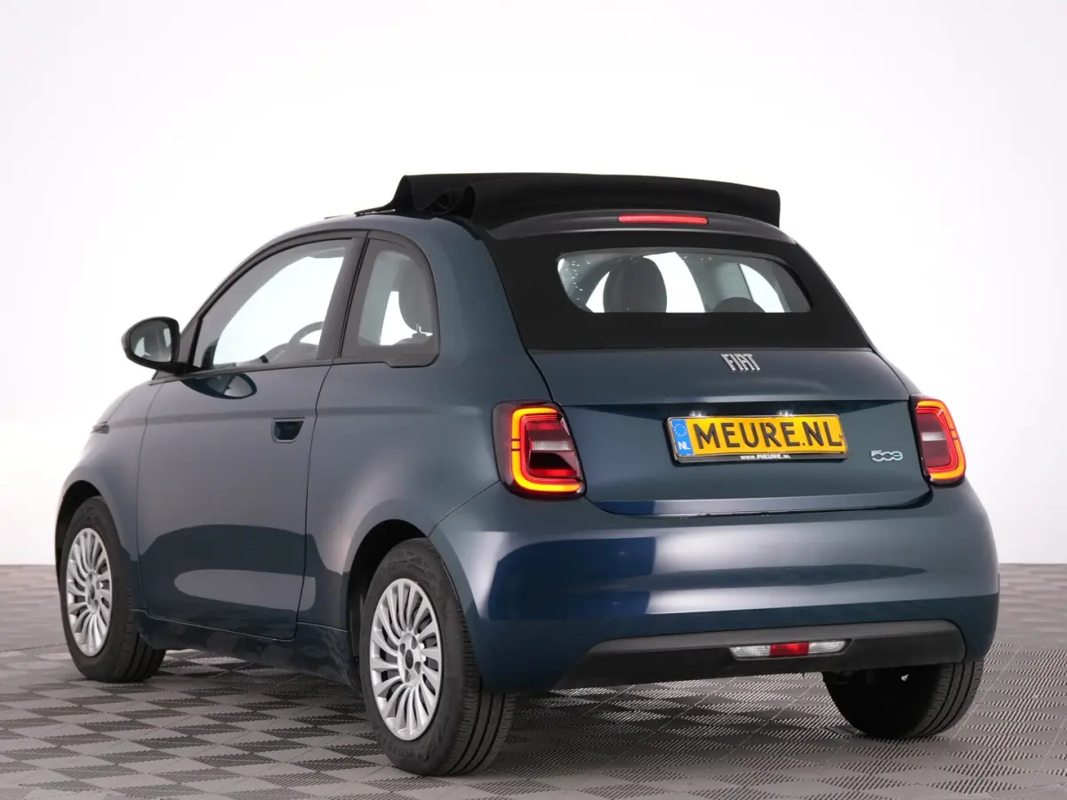 24kWh | NAVI | CARPLAY | CABRIOLET | 100% SOH! !