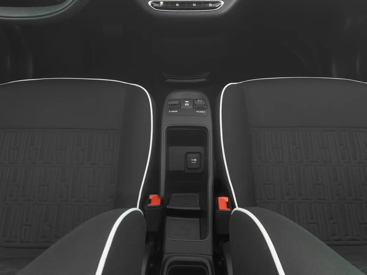 24kWh | NAVI | CARPLAY | CABRIOLET | 100% SOH! !