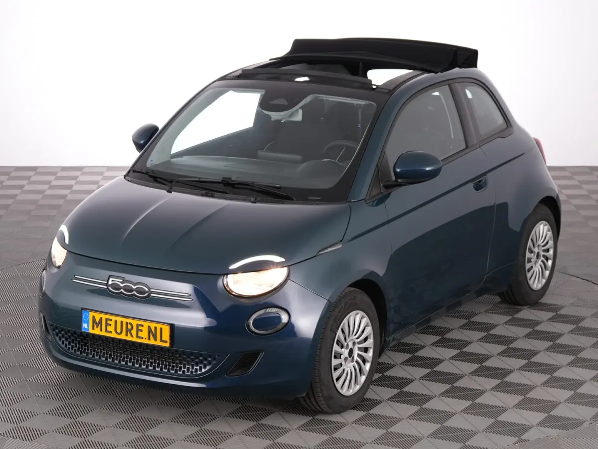 24kWh | NAVI | CARPLAY | CABRIOLET | 100% SOH! !