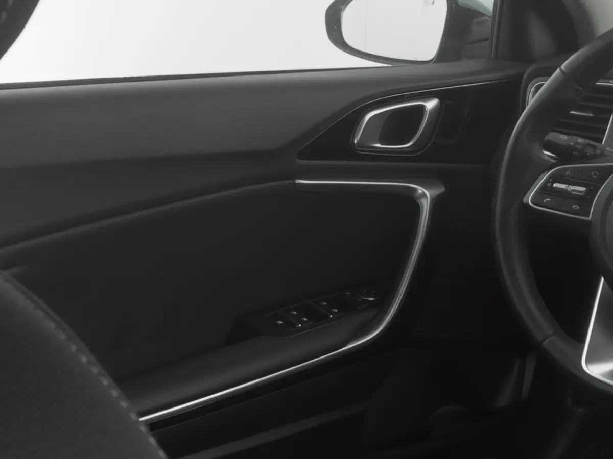 1.6 GDi PHEV DynamicLine | CARPLAY | Full LED | Stoelverwarming !