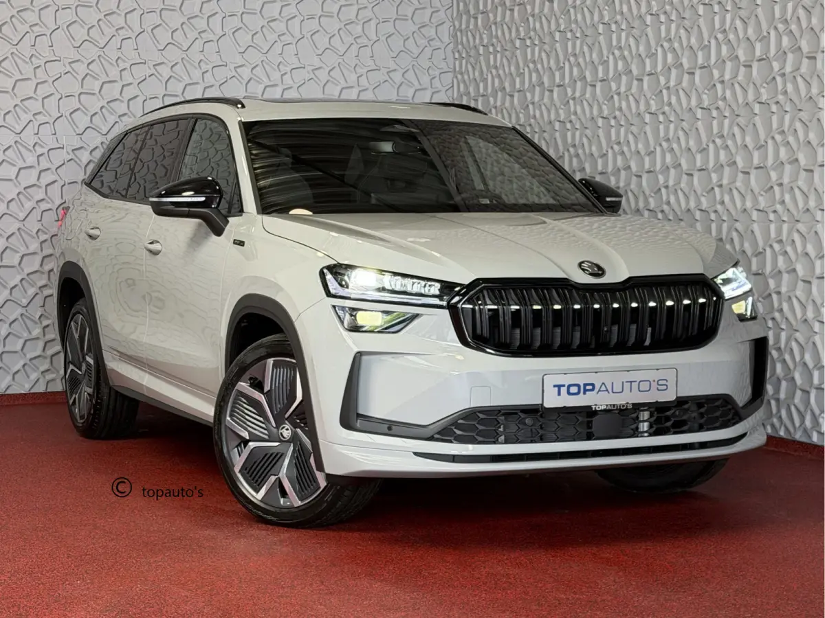 Sportline iV (PHEV 120KM) DSG | Panorama | Trekhaak | Matrix LED | 20" Rila | Memory | ACC | Camera | Virtual Cockpit. plug in hybrid
