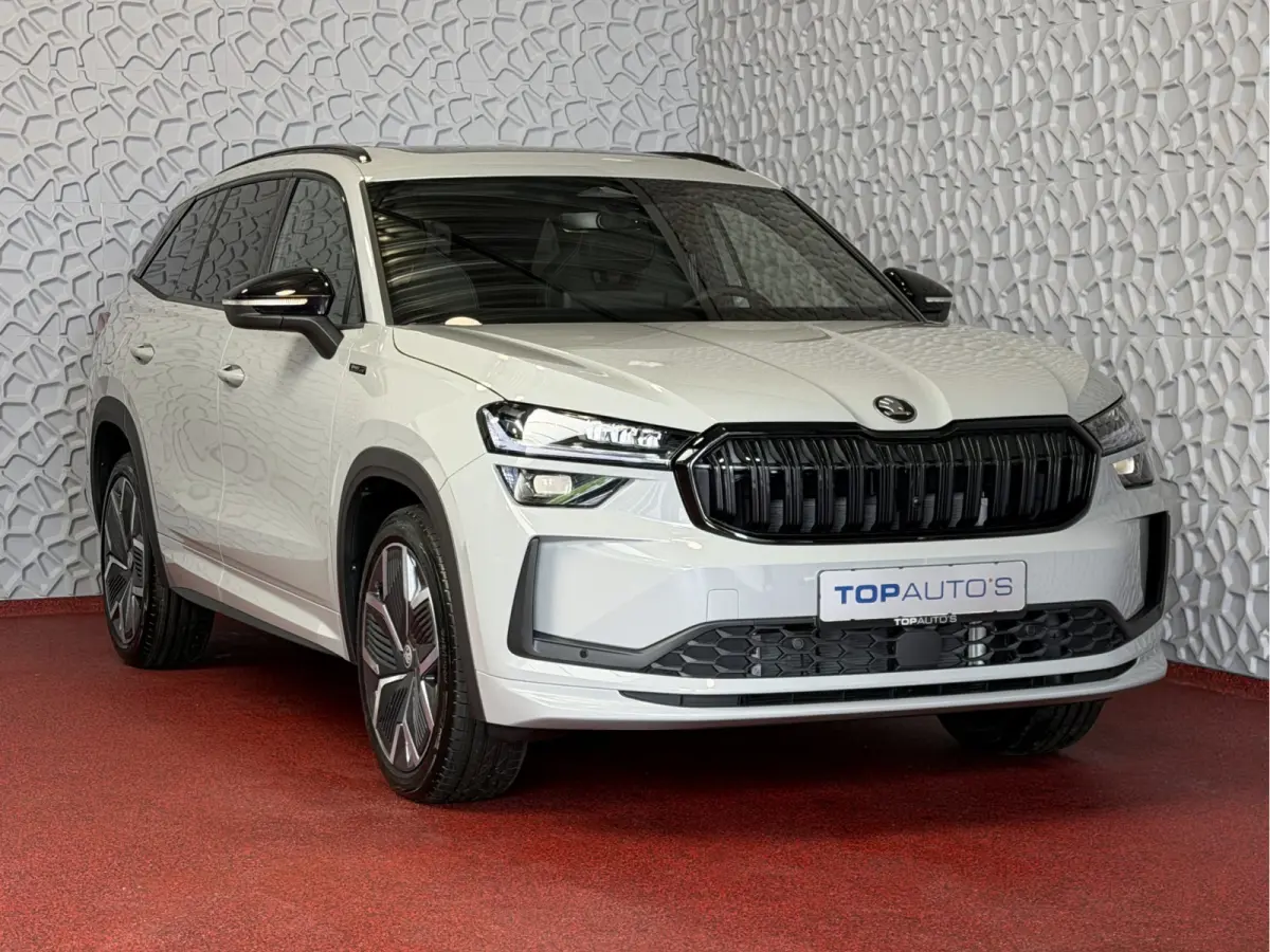 Sportline iV (PHEV 120KM) DSG | Panorama | Trekhaak | Matrix LED | 20" Rila | Memory | ACC | Camera | Virtual Cockpit. plug in hybrid